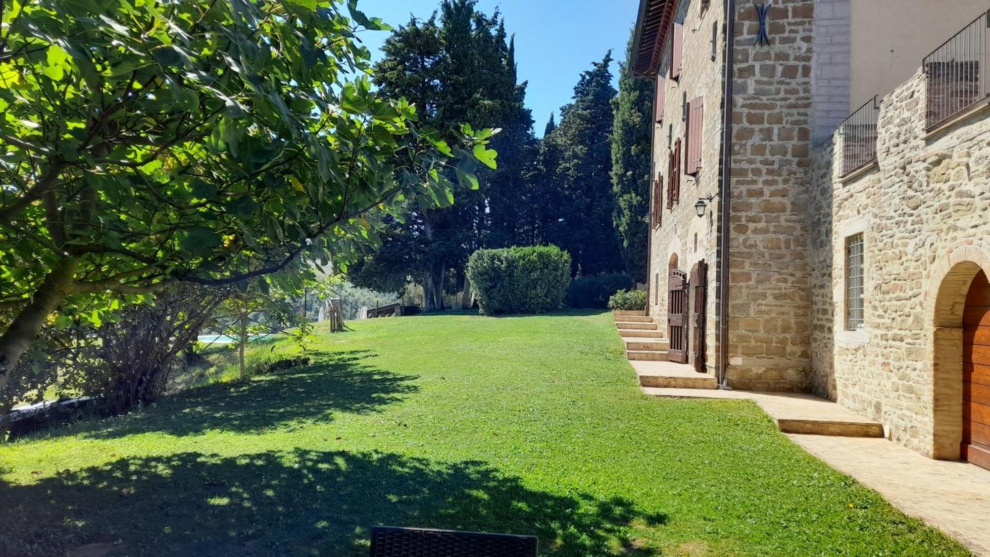 구비오 Antica Residenza Montereano 빌라 외부 사진
